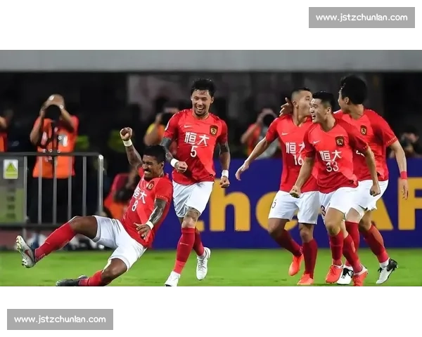 恒大vs鲁能巅峰对决攻防博弈揭示中超格局新走向赛季走势风云变幻